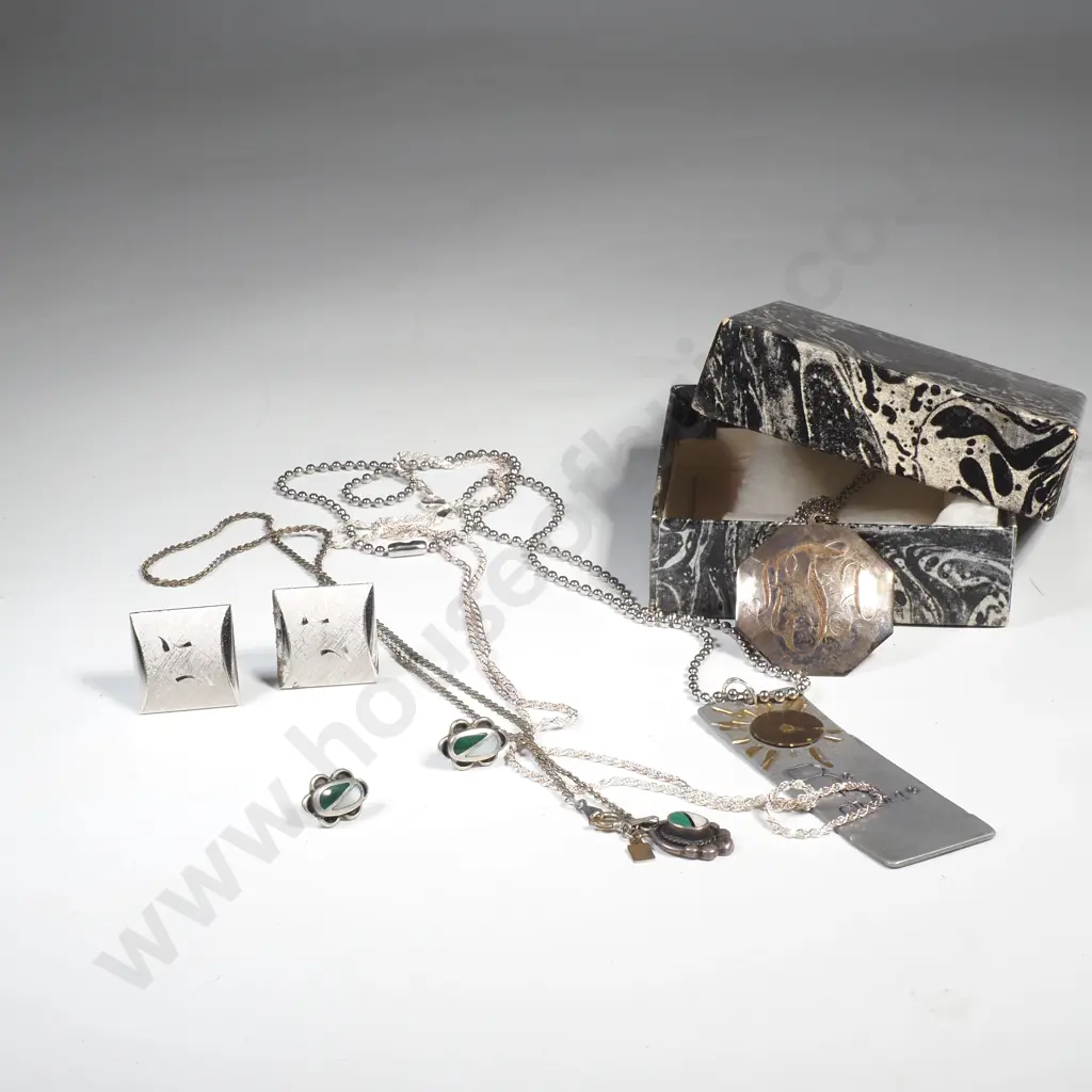 Collection of Silver Coloured Jewellery to Include Pendant, Cufflinks, Bracelet & Earrings Image 1++