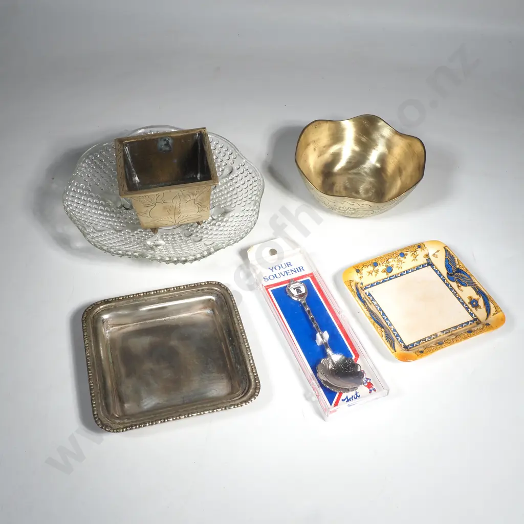 Assorted Brass / Metalware items w Glass Dish & Pottery Tray Image 1++