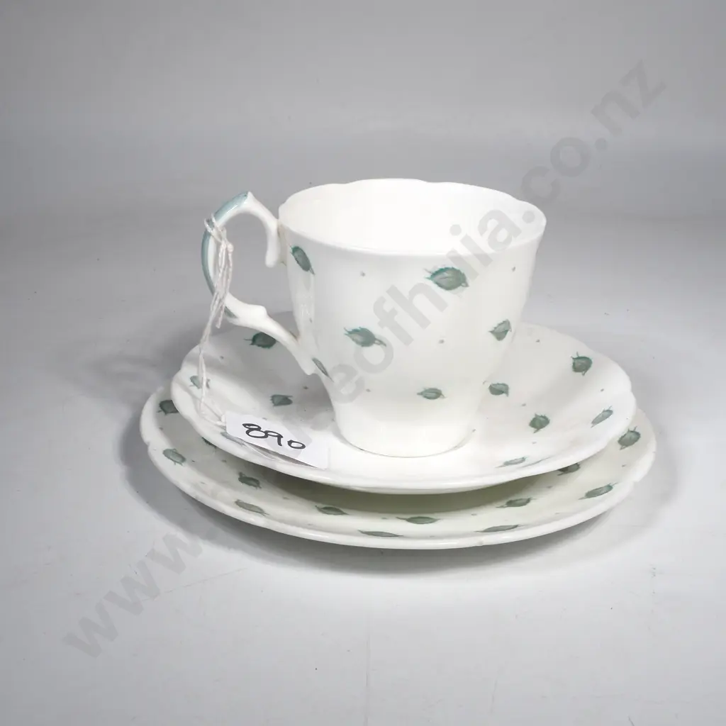 Susie Cooper Trio in the Fragrance Leaf Pattern Image 1++