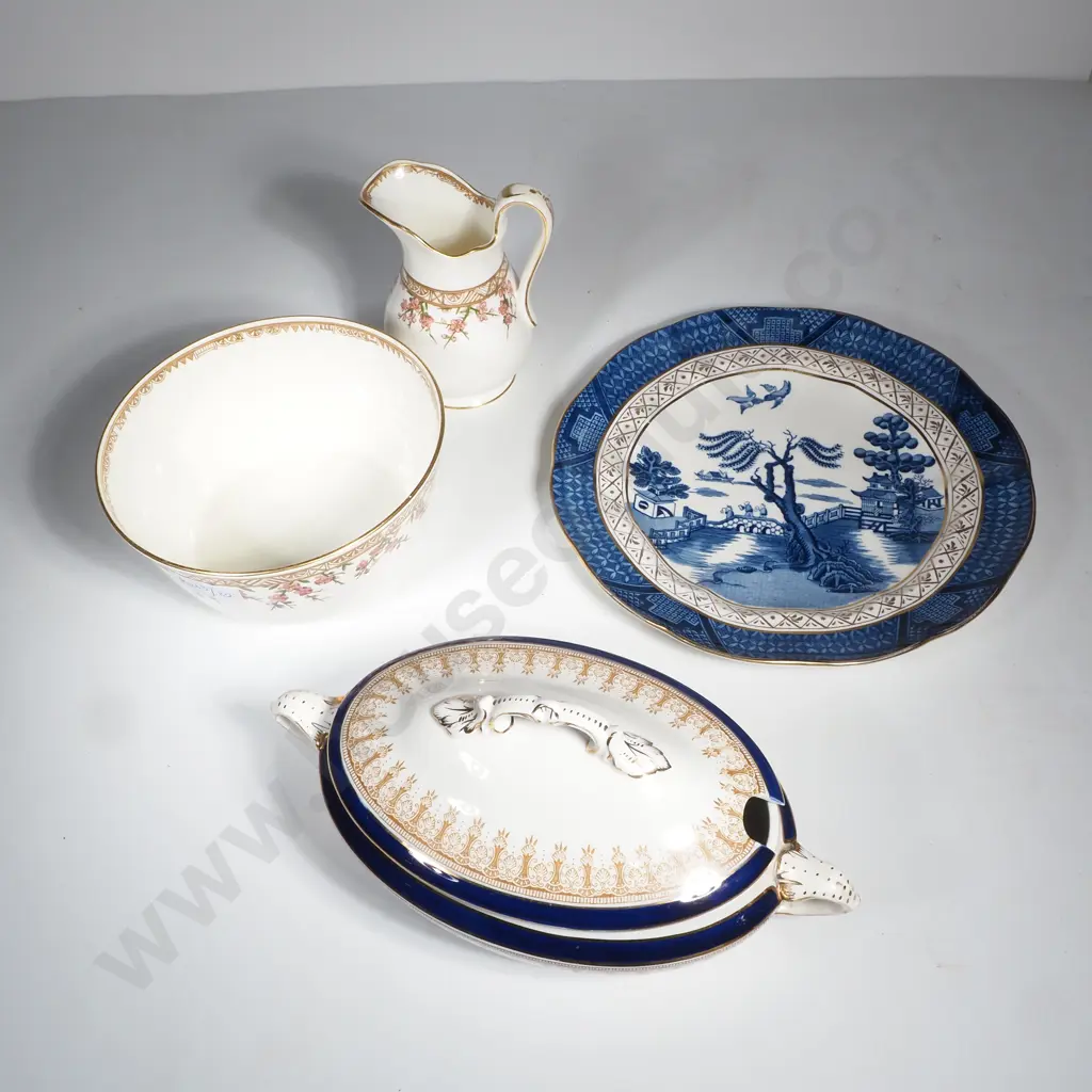 Booths Real  Old Willow Dinner Dinner Plate, Wedgwood Small Oval Tureen (Retailed DIC) & a Cream,Jug  & Sugar Basin Image 1++