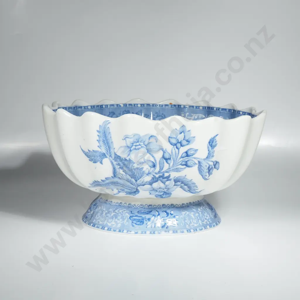 Copeland Spode Footed Fruit Bowl In The Camille Pattern w Fluted Edge Image 1++