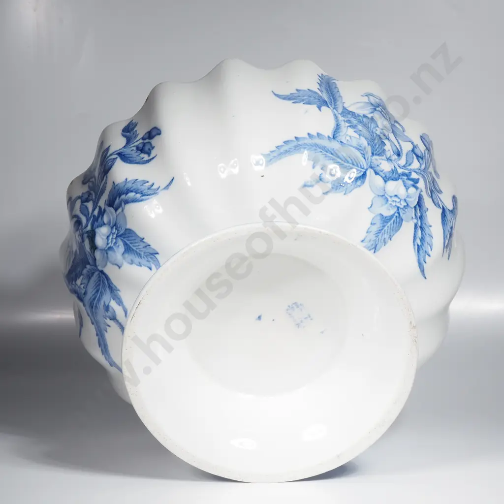 Copeland Spode Footed Fruit Bowl In The Camille Pattern w Fluted Edge Image 1++