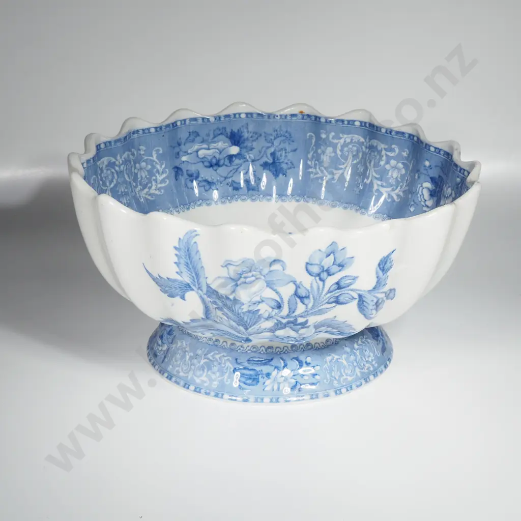 Copeland Spode Footed Fruit Bowl In The Camille Pattern w Fluted Edge Image 1++