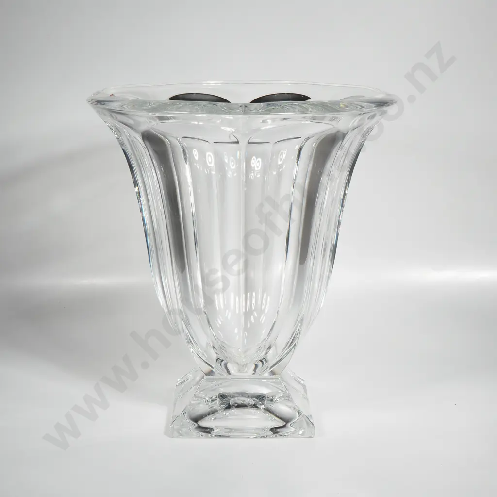 Large Bohemian Crystal Vase in the 'Magma' Pattern Image 1++