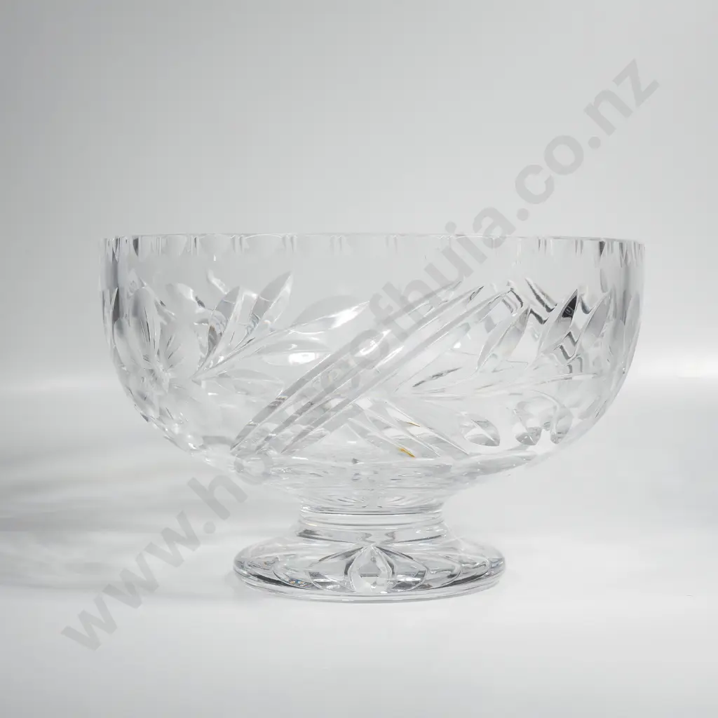 Vintage Crystal Footed Bowl w Etched Floral & Leaf Designs Image 1++