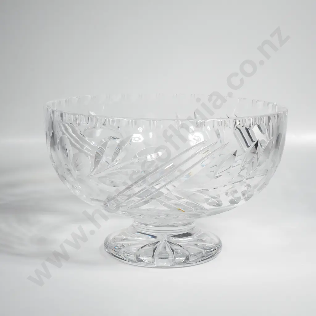 Vintage Crystal Footed Bowl w Etched Floral & Leaf Designs Image 1++