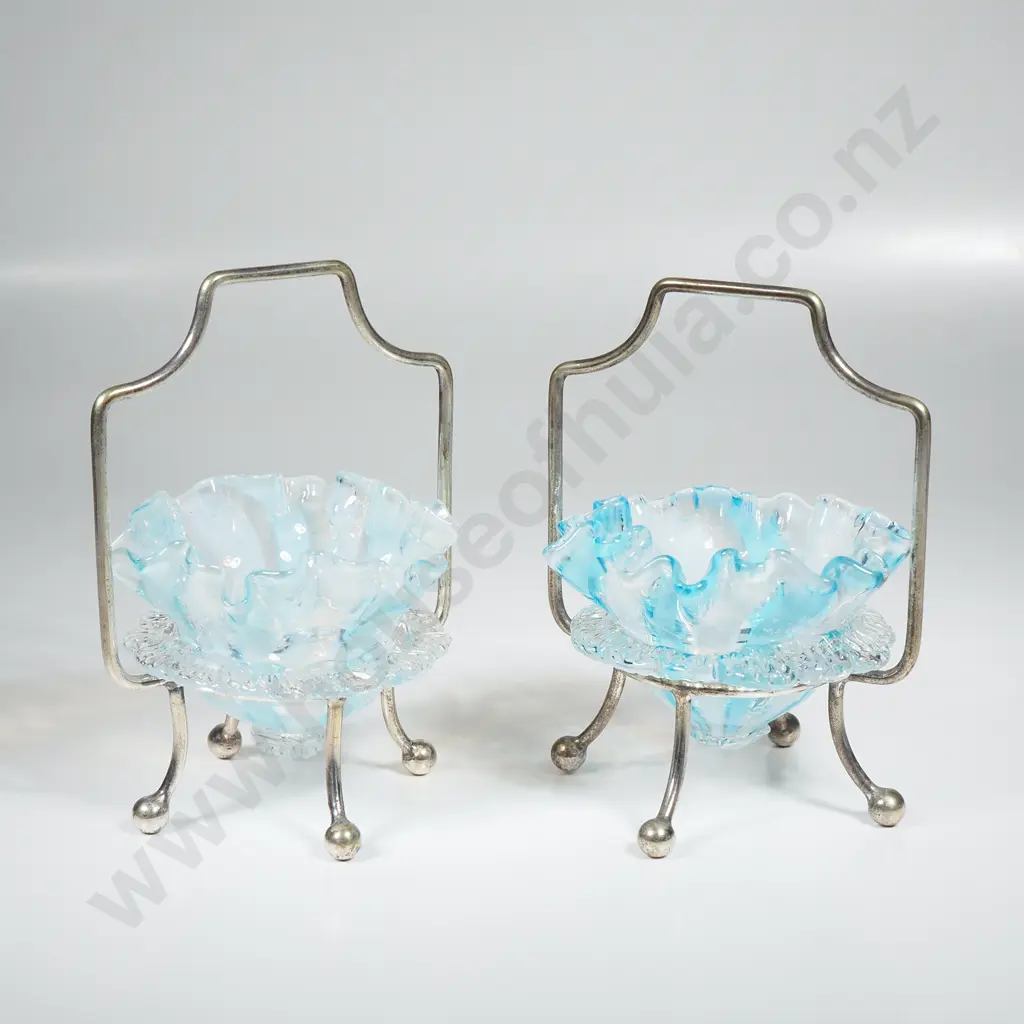 Pair of Art Glass Bon Bon Dishes Image 1++
