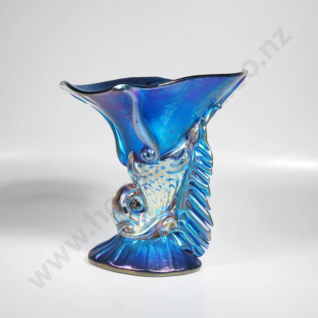 Colin Heaney Blue Iridescent Art Glass Shell Form Comport. Image 1++