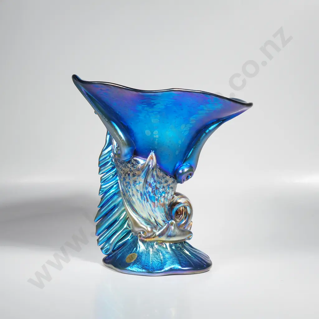 Colin Heaney Blue Iridescent Art Glass Shell Form Comport. Image 1++