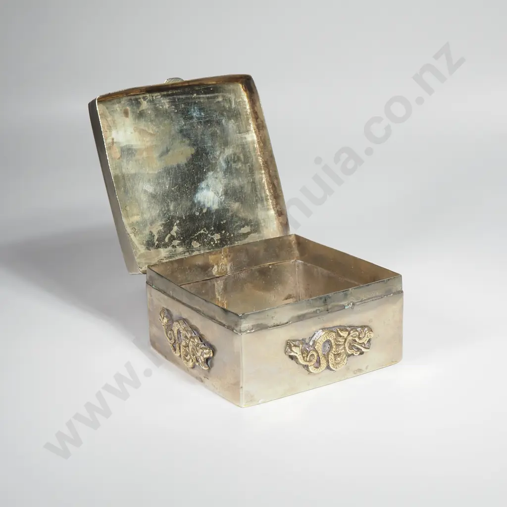 Oriental Themed Small Metal Box Image 1++