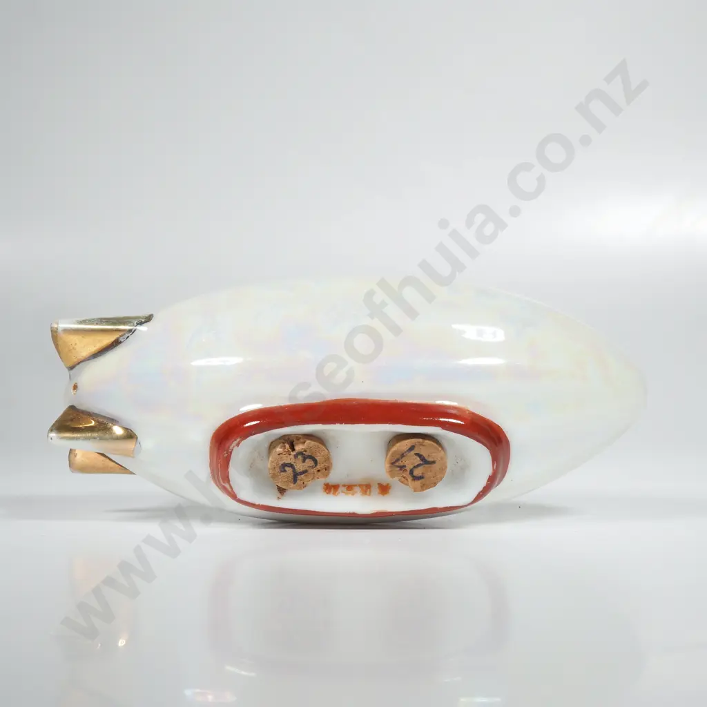Antique Japanese Porcelain Zepplein Salt / Pepper Shaker Image 1++