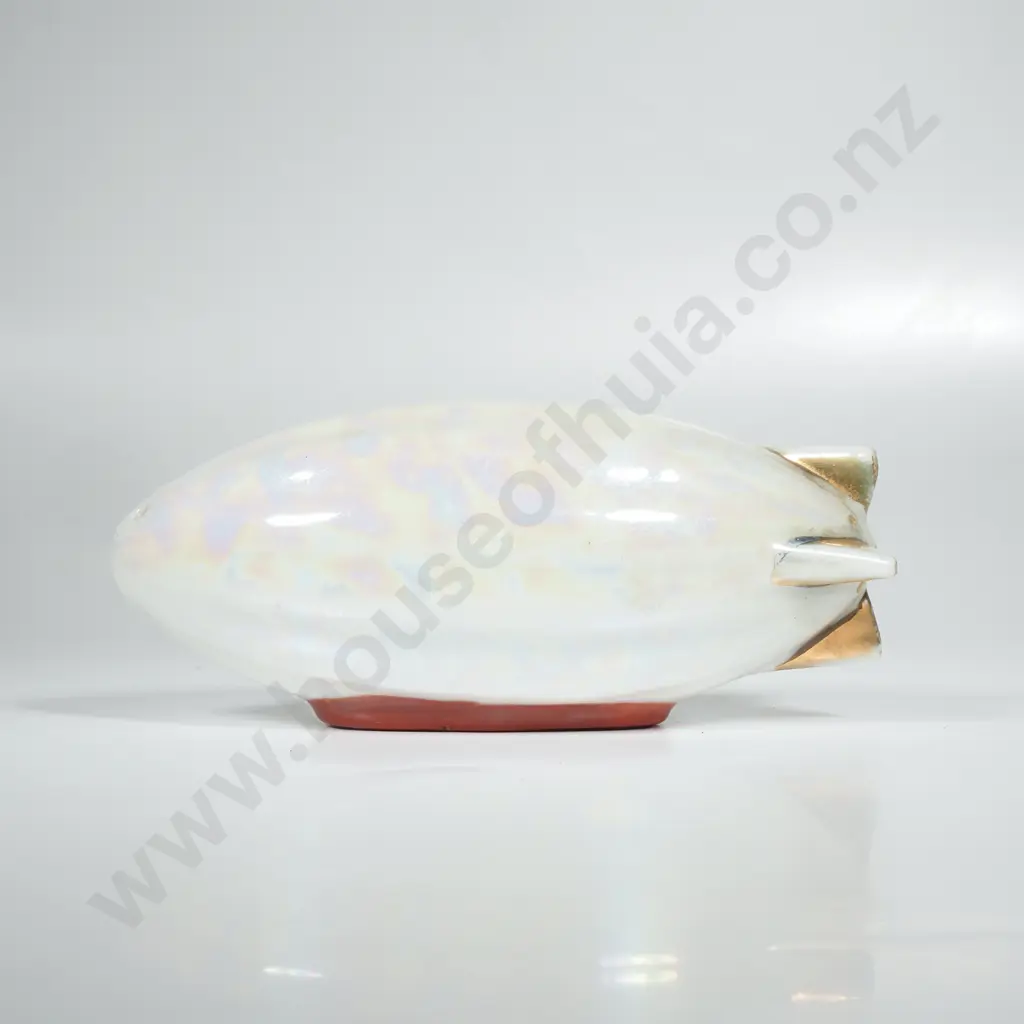 Antique Japanese Porcelain Zepplein Salt / Pepper Shaker Image 1++