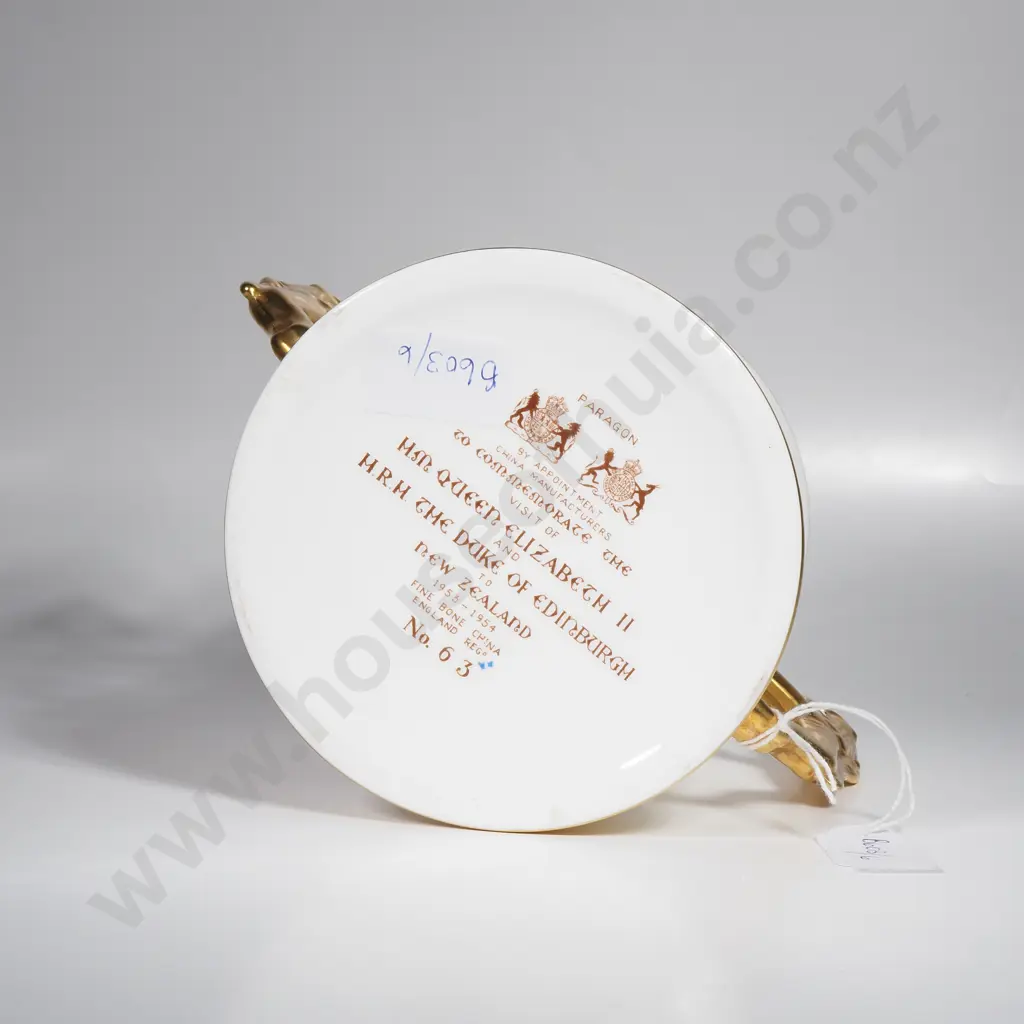Paragon Double Handled Mug to Commemorate the Visit of Queen Elizabeth II & The Duke of Edinburgh to NZ Image 1++