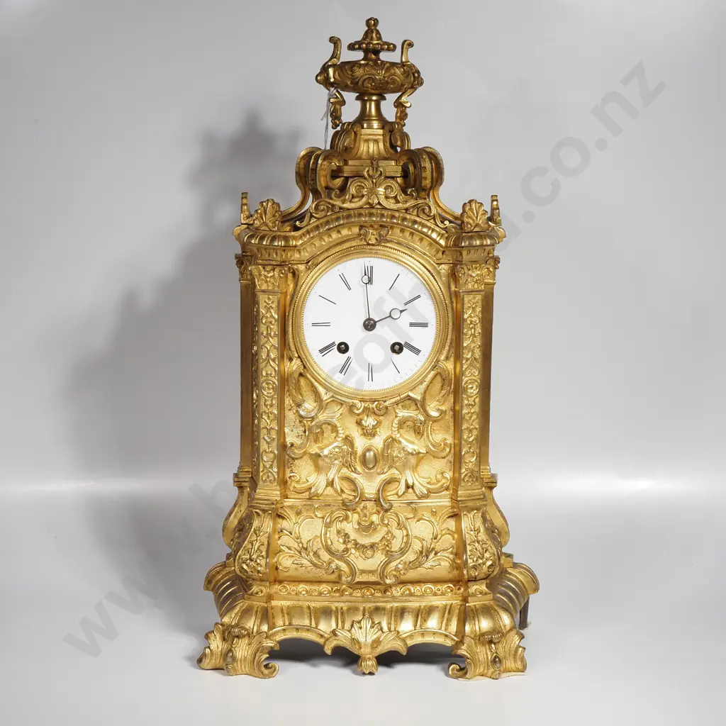 Late 19th Century French Gilt Bronze or Ormolu Mantle Clock Image 1++
