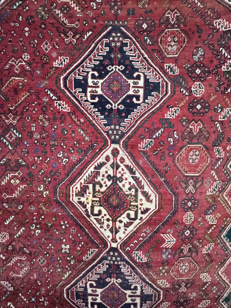 Persian Qashqai Shiraz Rug w Red Field & Three Diamond Medallions in Navy & Ivory Image 1++