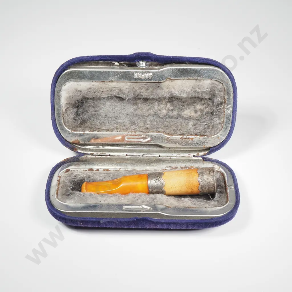 Cased Meerschaum & Amber Cigarette Holder w Engraved Silver Mounts Image 1++