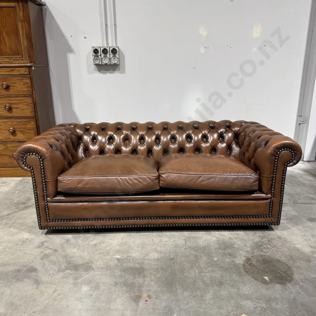 Moran of Melbourne Brown Scottish Leather Chesterfield Sofa – 2½ Seater Image 1++