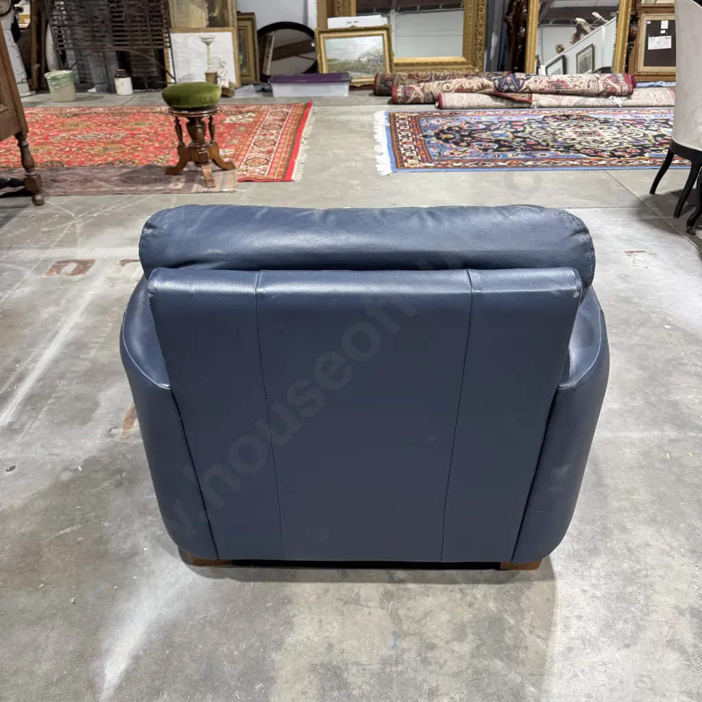 Vintage Blue Leather Club Chair Image 1++