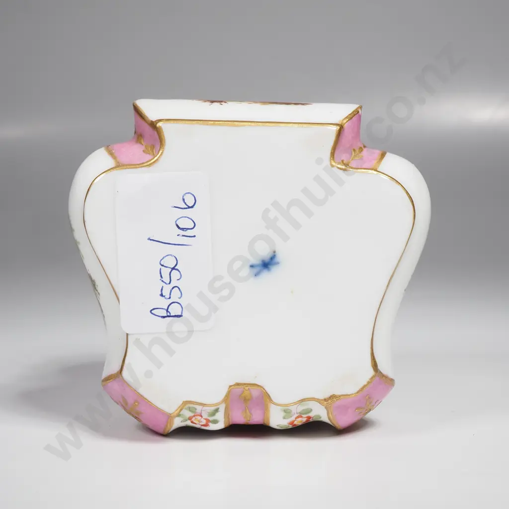 Vintage Meissen Style Trinket Box w Handpainted Romantic Scene to Lid, Pink & White Panels to Sides & Gilded Mounts Image 1++