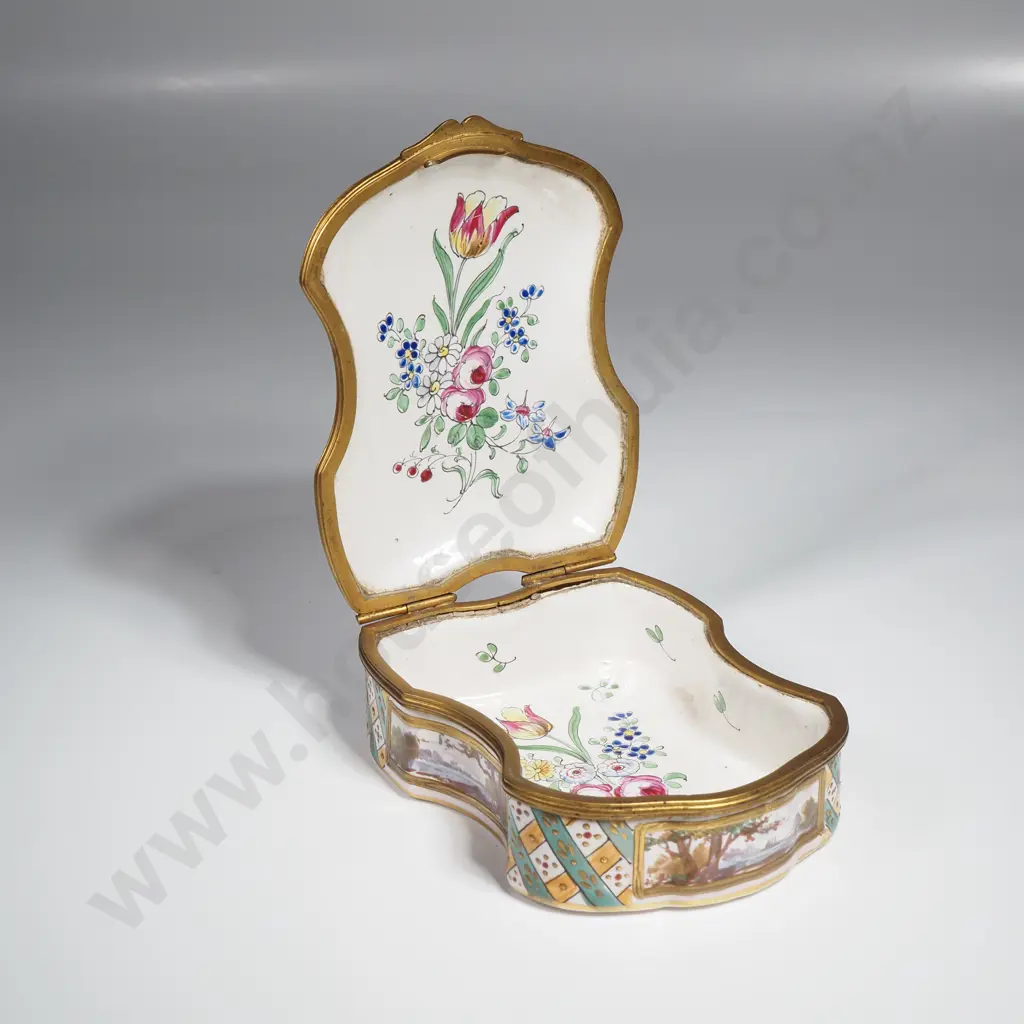 Antique French Sceaux Porcelain Trinket Box w Ormulu Mounts Depicting the Fable ' Fox & The Stork' Image 1++