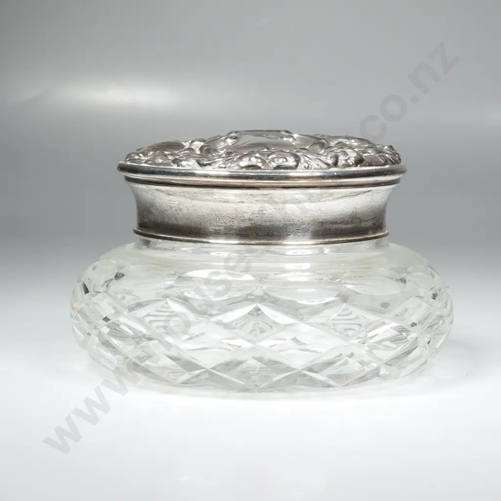 Sterling Silver Lidded Dressing Table Jar Image 1++
