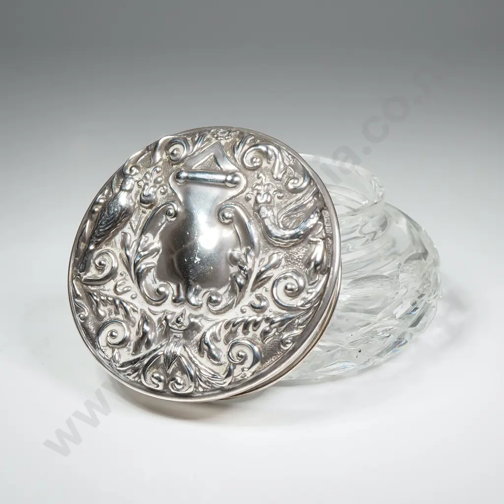Sterling Silver Lidded Dressing Table Jar Image 1++