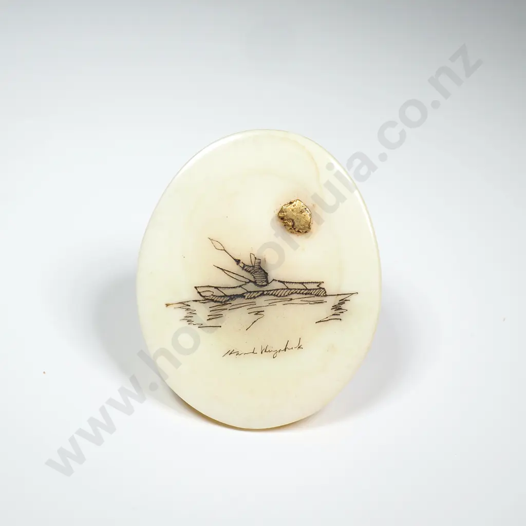 Small Alaskan Scrimshaw in Bone w Carved Depiction of an Inupiat in a Kayak w Small Gold Nugget Attached Image 1++