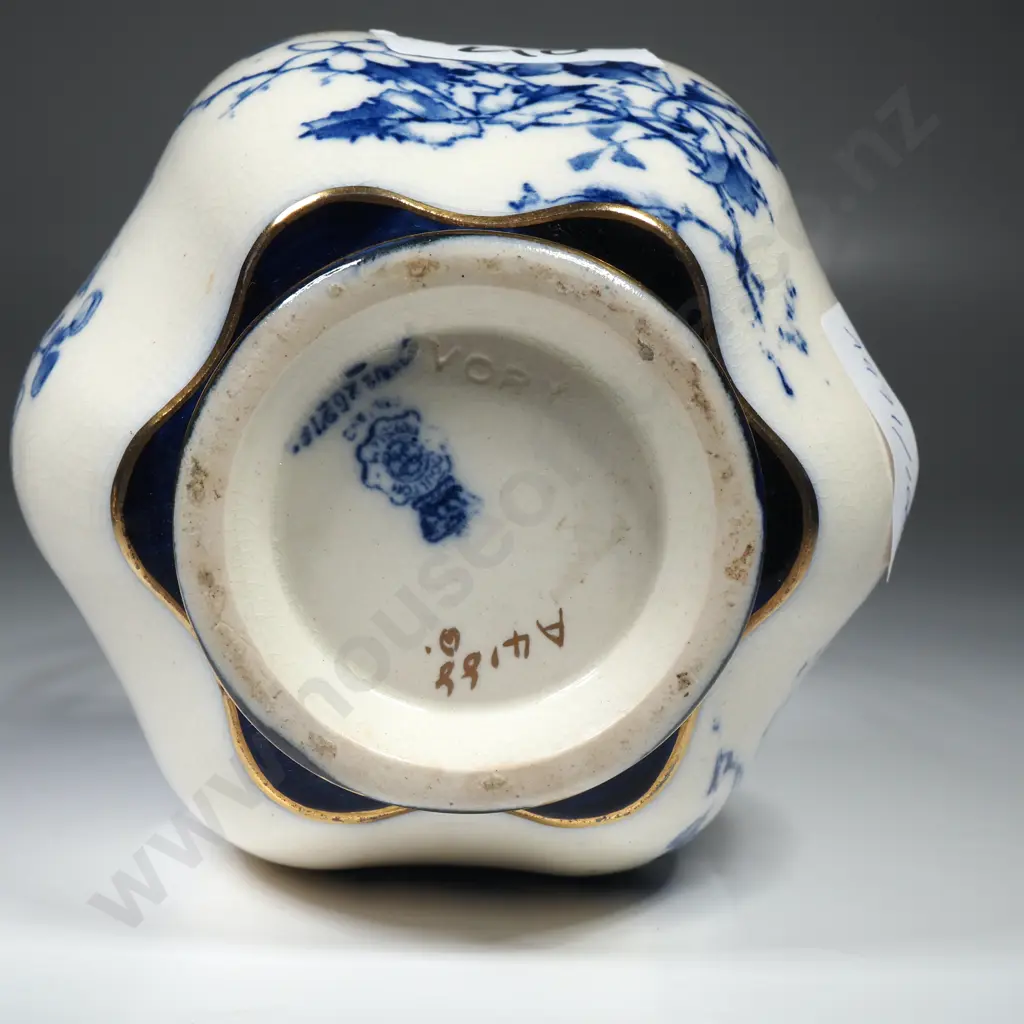 Antique Royal Doulton Biscuit Barrel Image 1++