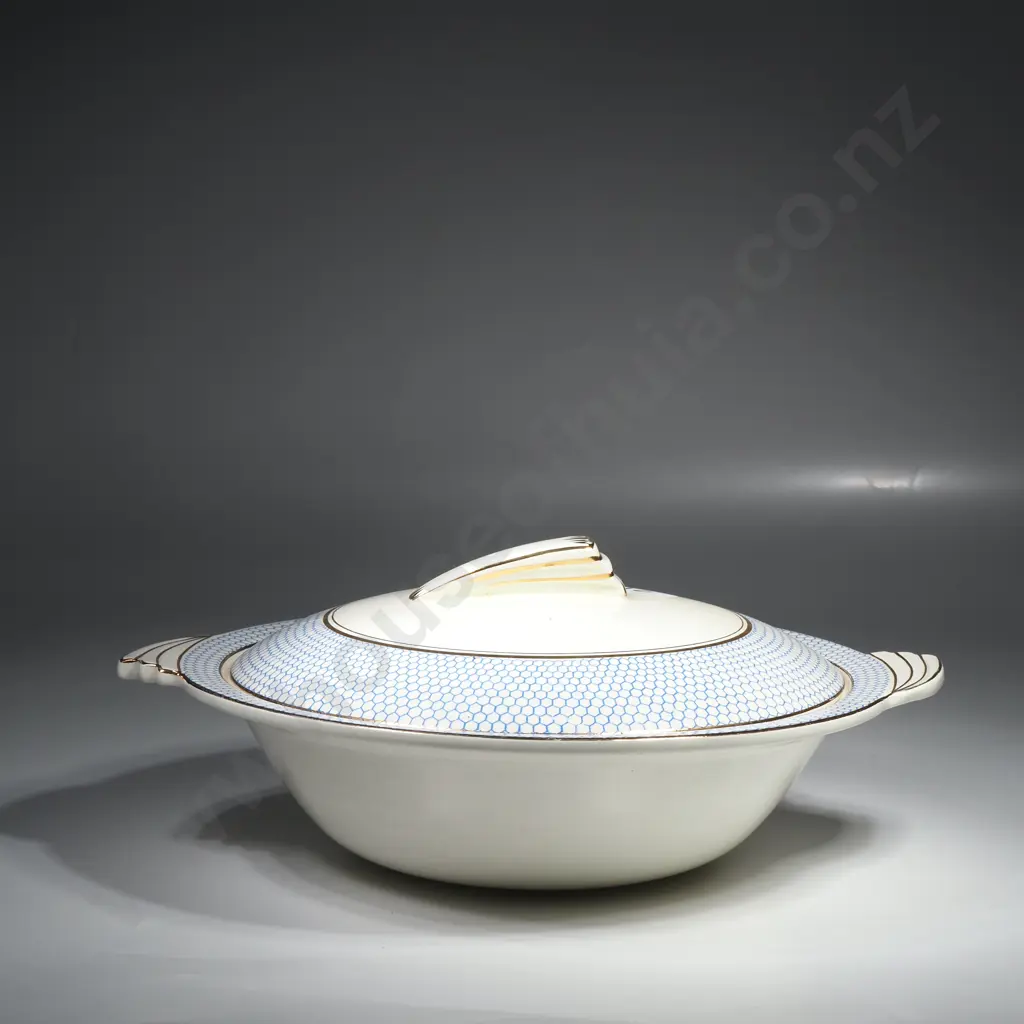Wedgwood Art Deco Lidded Tureen Image 1++
