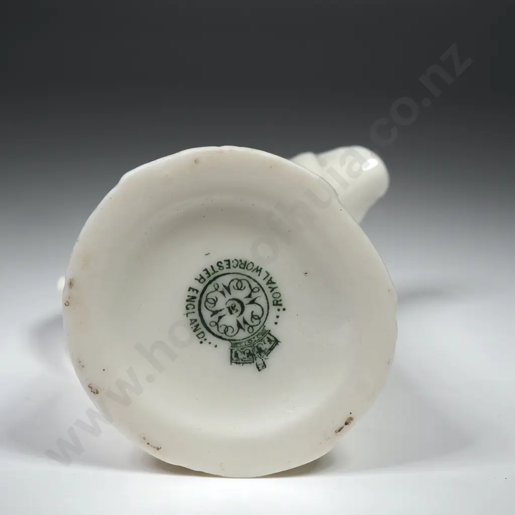 Antique Royal Worcester Porcelain Leaf Form Creamer Image 1++