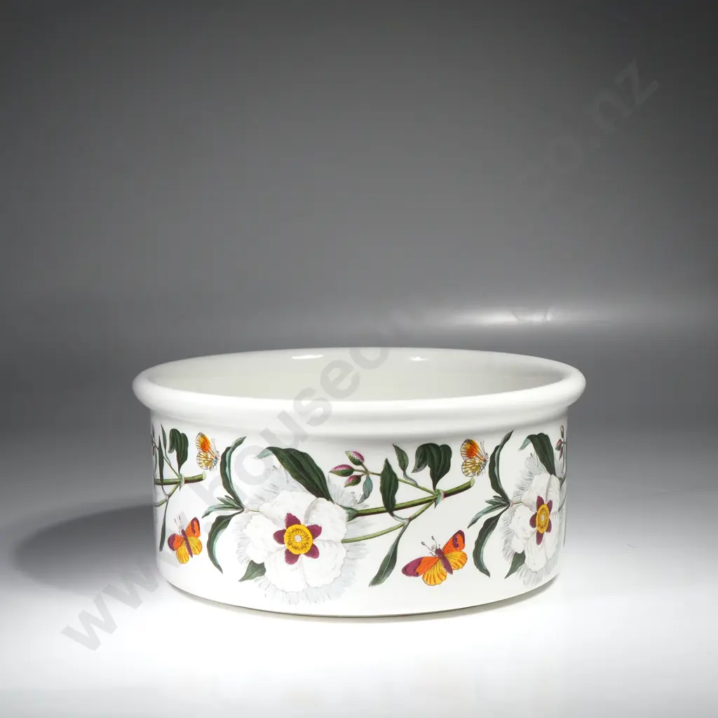 Portmeirion Botanic Garden Baking Dish in the Spanish Gum Cistus Pattern Image 1++