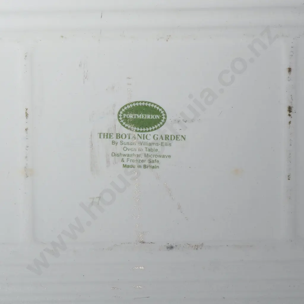 Portmeirion Botanical Garden Baking Tray in the Garden Lilac Pattern 240 x 301mm Image 1++