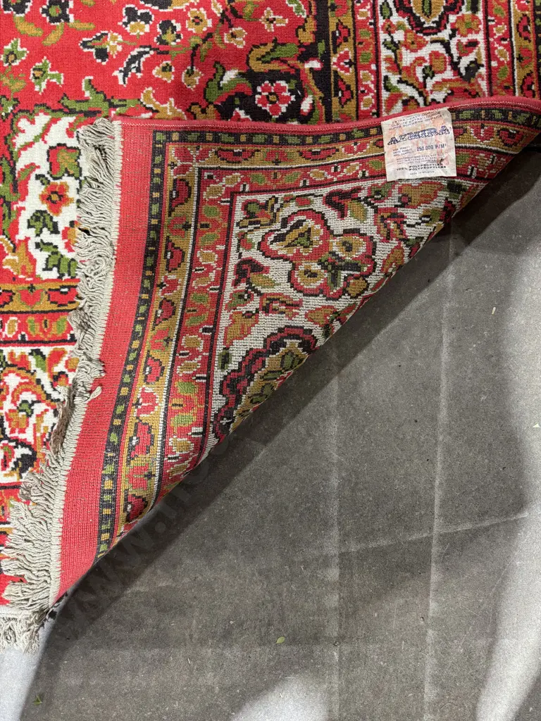 Vibrant Red Oriental Style Rug w Medallions & Floral Motifs & Cream, Green & Black Accents Image 1++