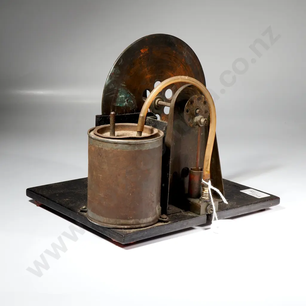 Small Vintage Steam PoweredDynamo Generator Image 1++
