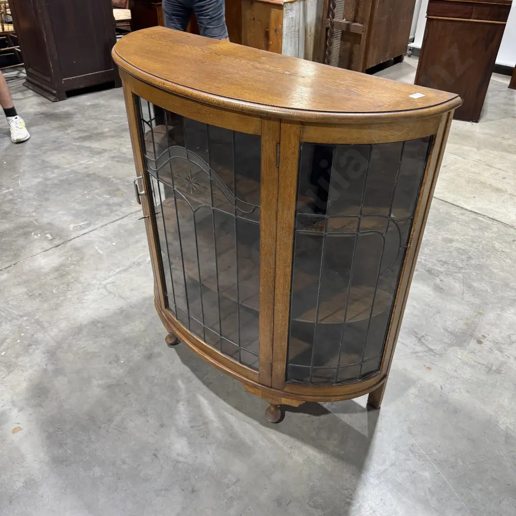 Vintage Oak Art Deco Leadlight Bowfront Cabinet Image 1++