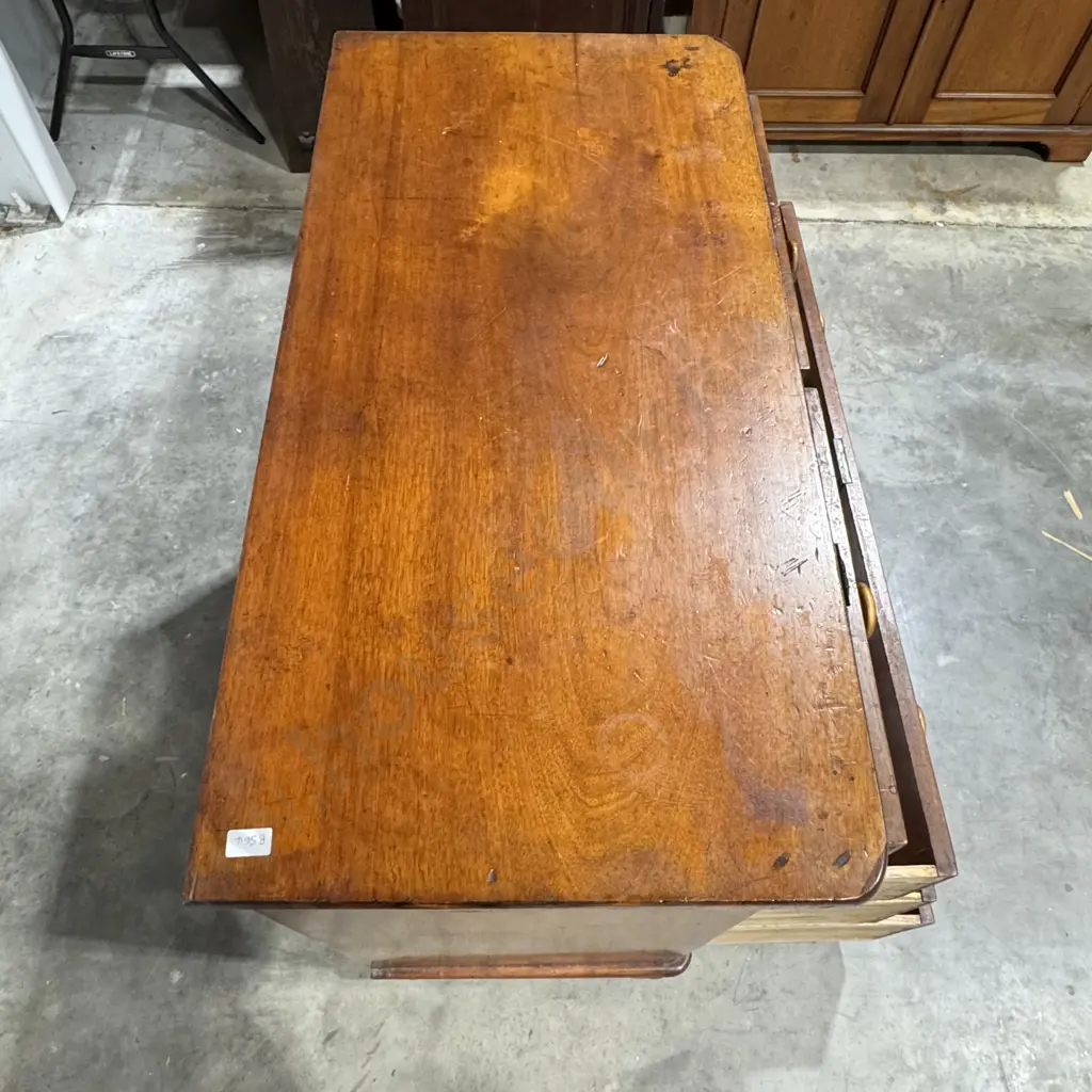 Victorian Mahogany Chest Of Five Drawers w Wooden Handles Image 1++