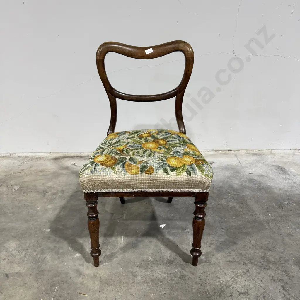 Victorian Rosewood Saddleback Occasional Chair Image 1++