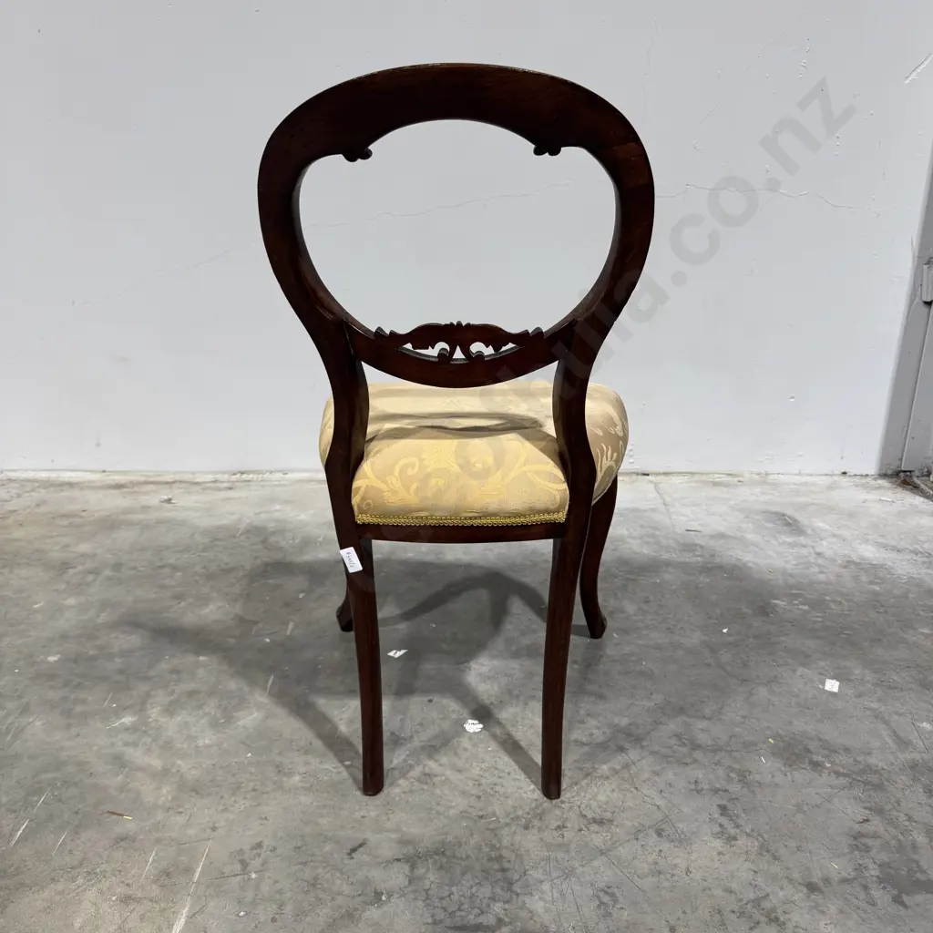 Victorian Balloon Back Dining Chair w Upholstered Seat on Cabriole Legs w Scroll Carved Back Splat Image 1++