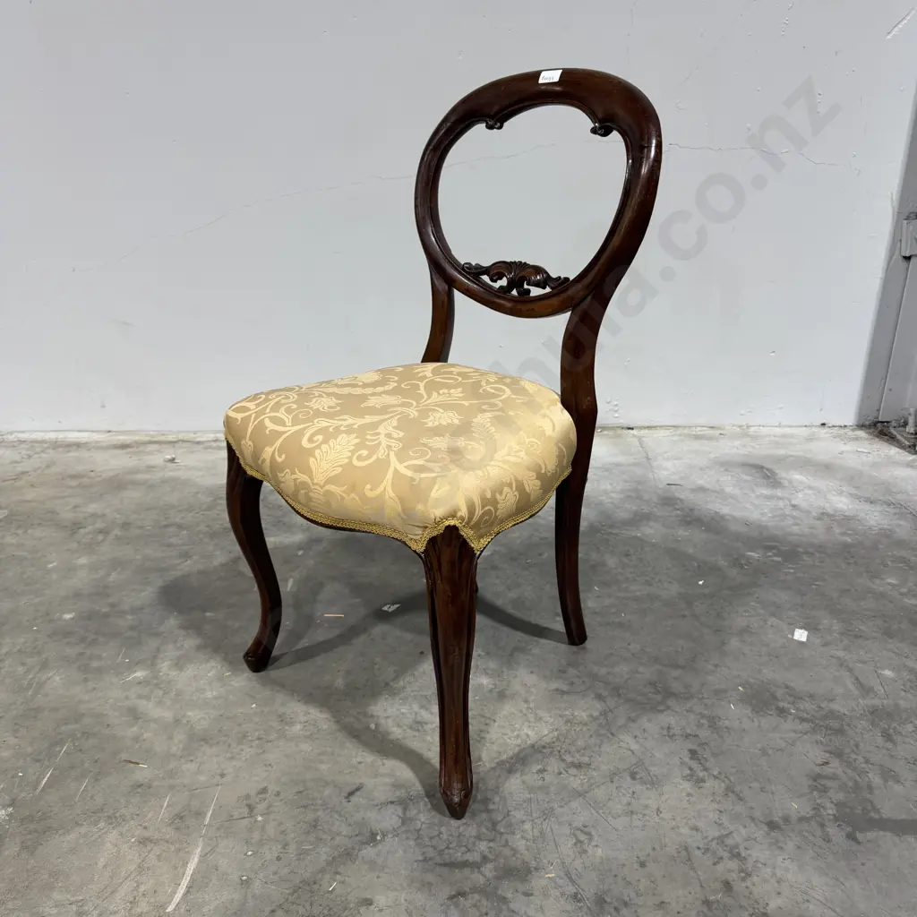 Victorian Balloon Back Dining Chair w Upholstered Seat on Cabriole Legs w Scroll Carved Back Splat Image 1++