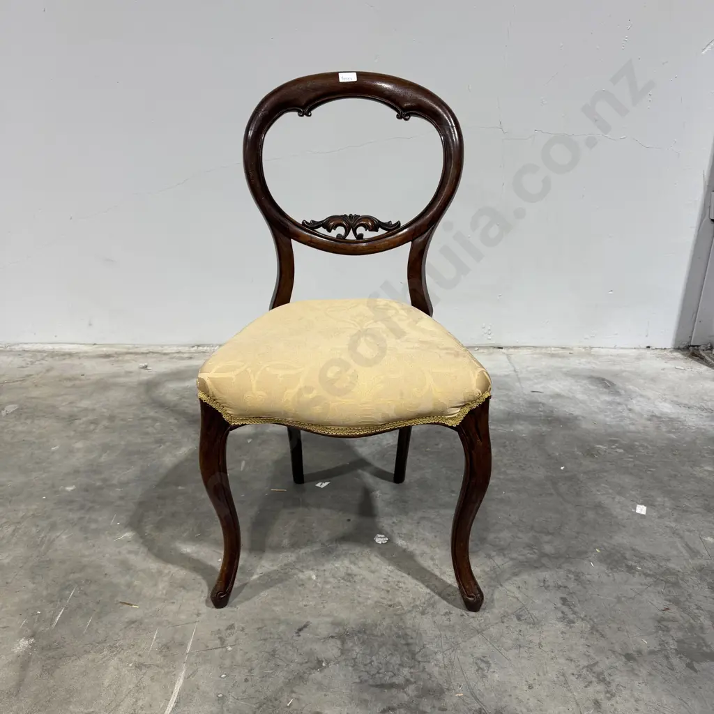 Victorian Balloon Back Dining Chair w Upholstered Seat on Cabriole Legs w Scroll Carved Back Splat Image 1++