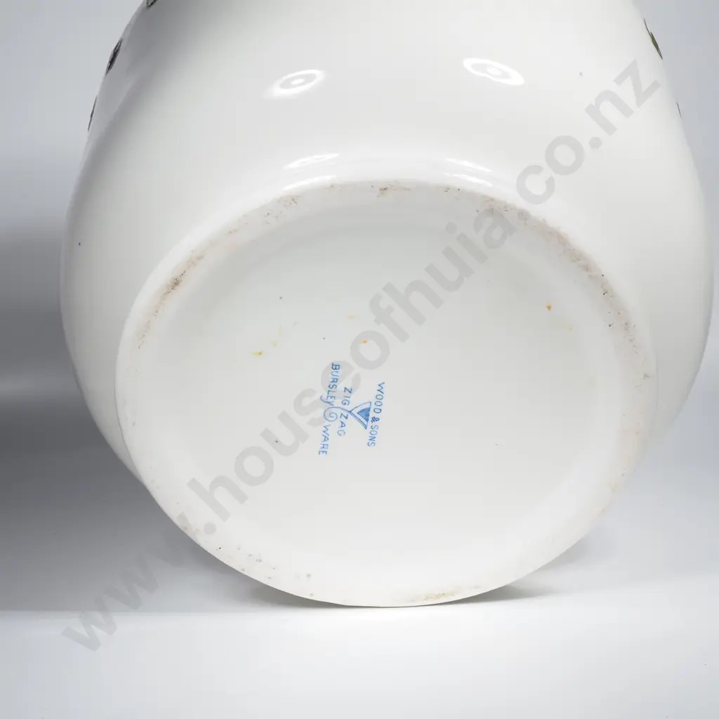 Woods & Sons Bursley Ware Jardinere in the Zig Zag Pattern Image 1++