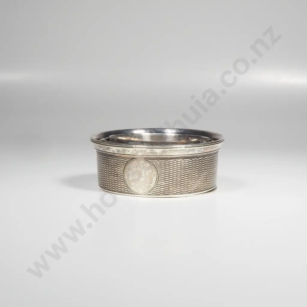 Vintage Silver Plate Collapsible Beaker w Engine Turned Decoration & Unmarked Round Cartouche Image 1++