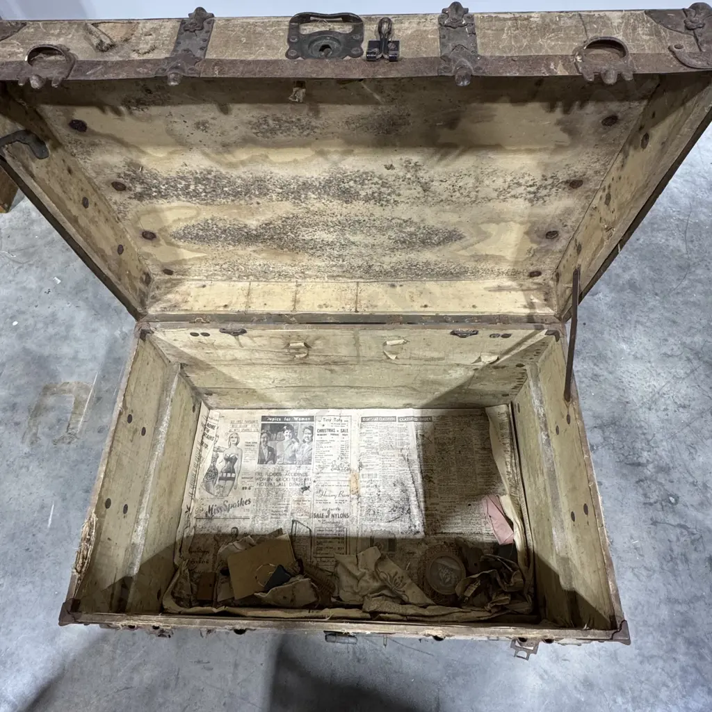 Vintage Flat-Top Cabin/Steamer Trunk w Waterproof Canvas,Oak Ribs, and Metal Latches Image 1++