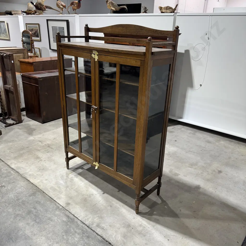 Arts & Crafts Glazed Oak Two Panes Door Display/Bookcase Cabinet On Turned Legs Image 1++