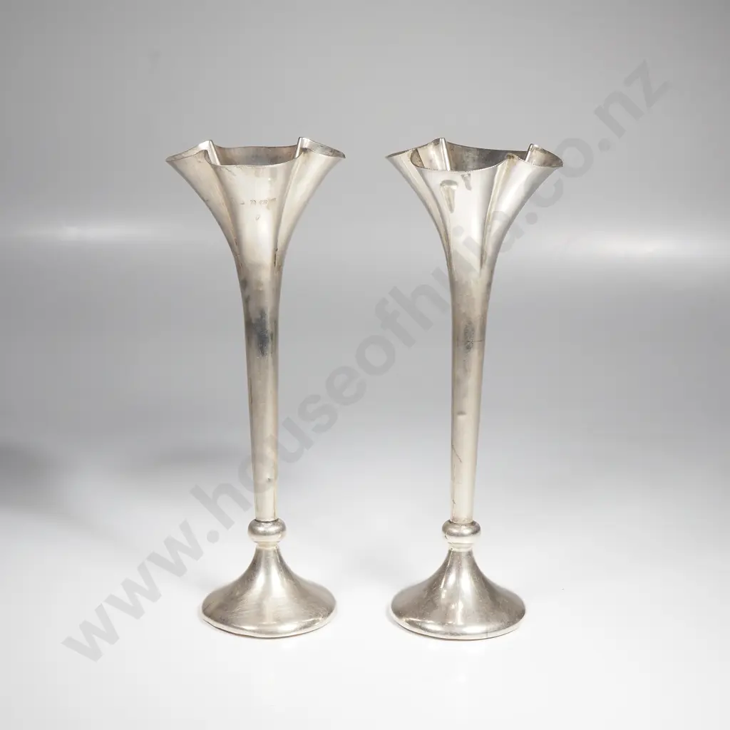 Pair of sterling silver vases, HM Birmingham 1907 Image 1++