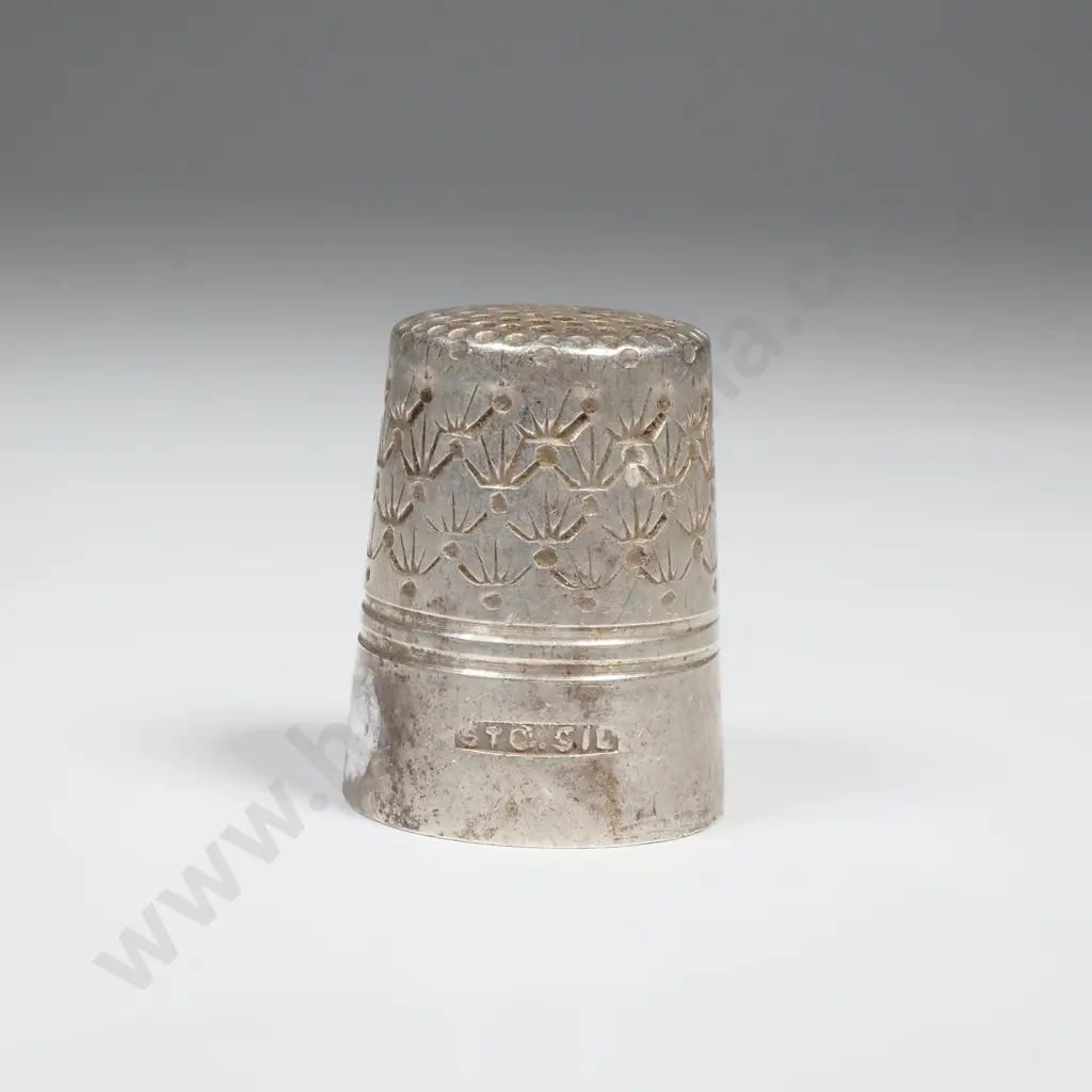 A Rare Sterling Silver Australian Elfin Thimble. Image 1++