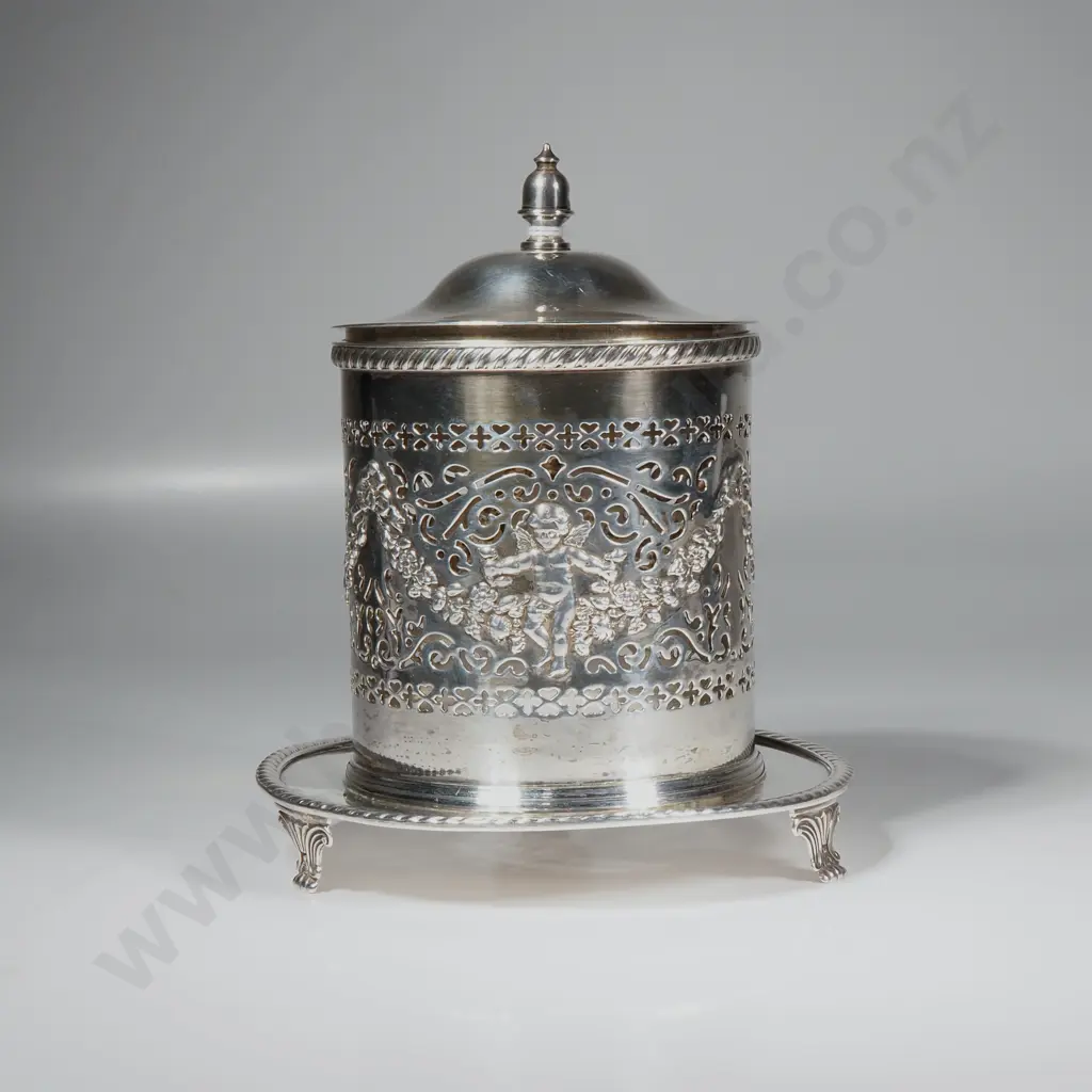Sterling Silver Lidded Pierced Cannister (Missing Glass Liner) Image 1++