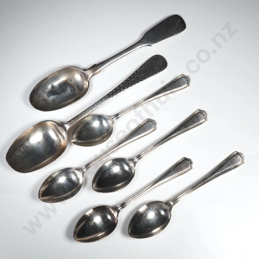 Collection of Sterling Silver Spoons to Include Five Coffee Spoons & Various Teaspoons Image 1++