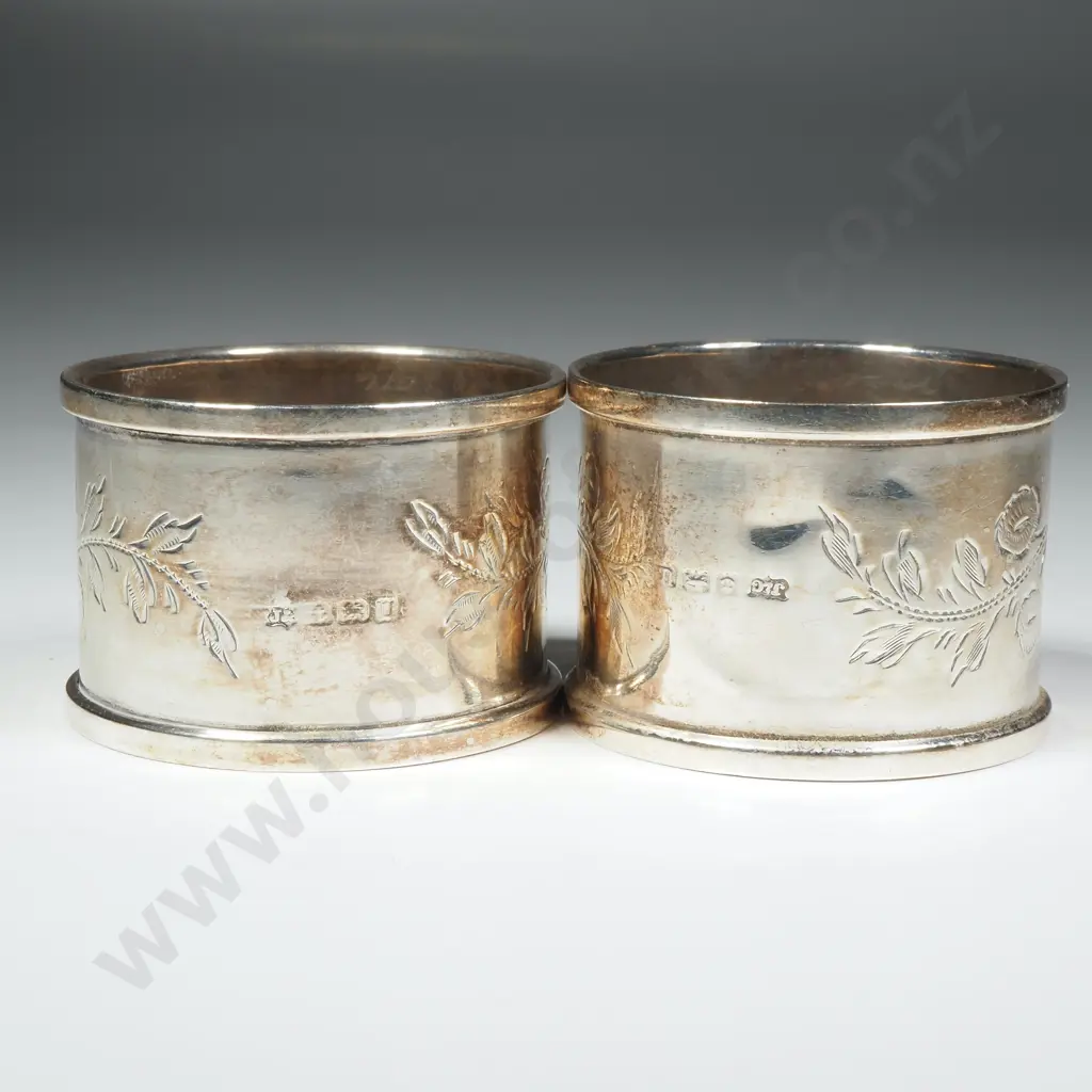 Pair of Sterling Silver Napkin Ring w Engraved Decoration Image 1++