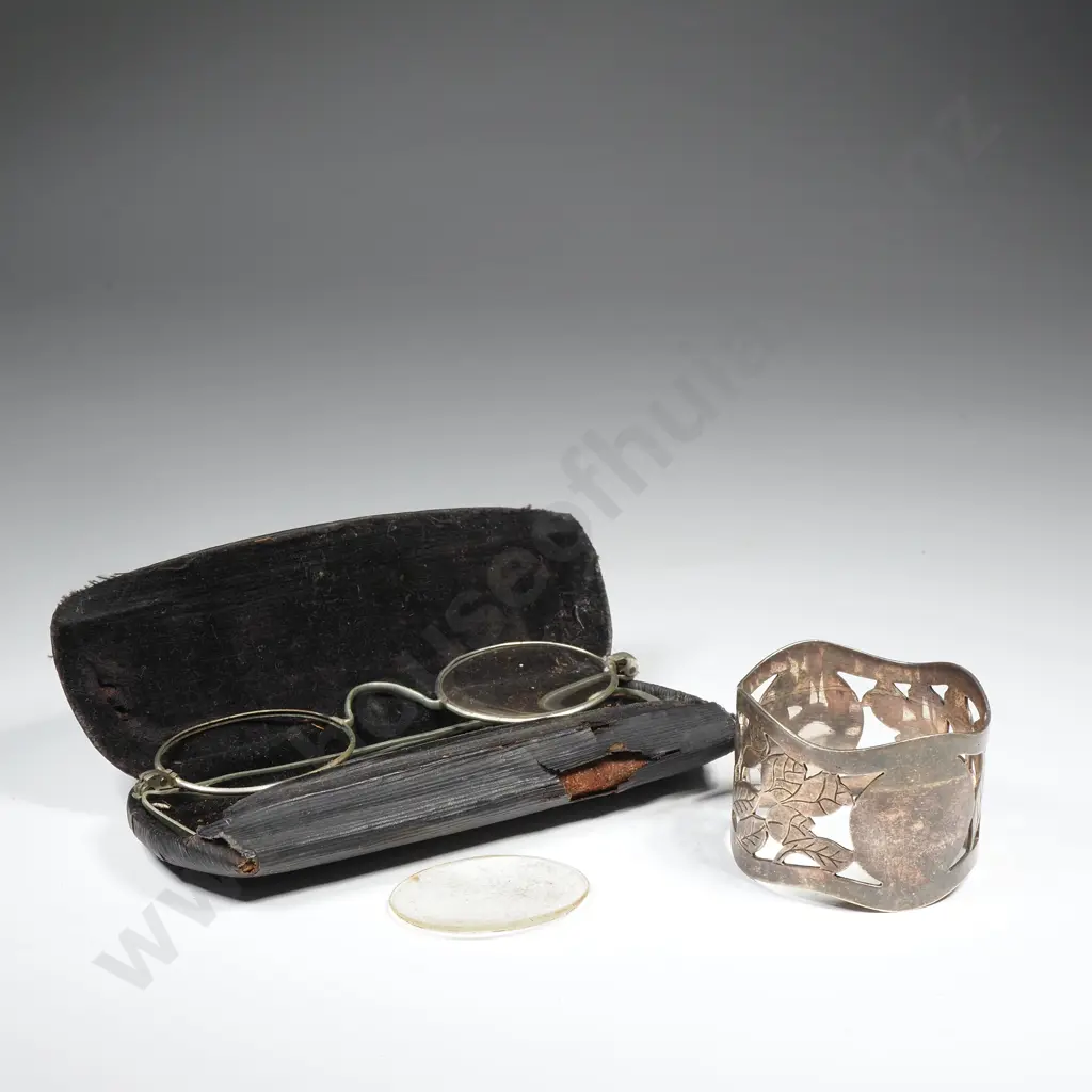Vintage Silver Framed Specs in Original Case & A Silver Plate Open Work Serviette Ring Image 1++